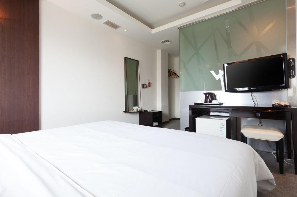 โรงแรมริเวอร์ไซด์ โรงแรม โซล
